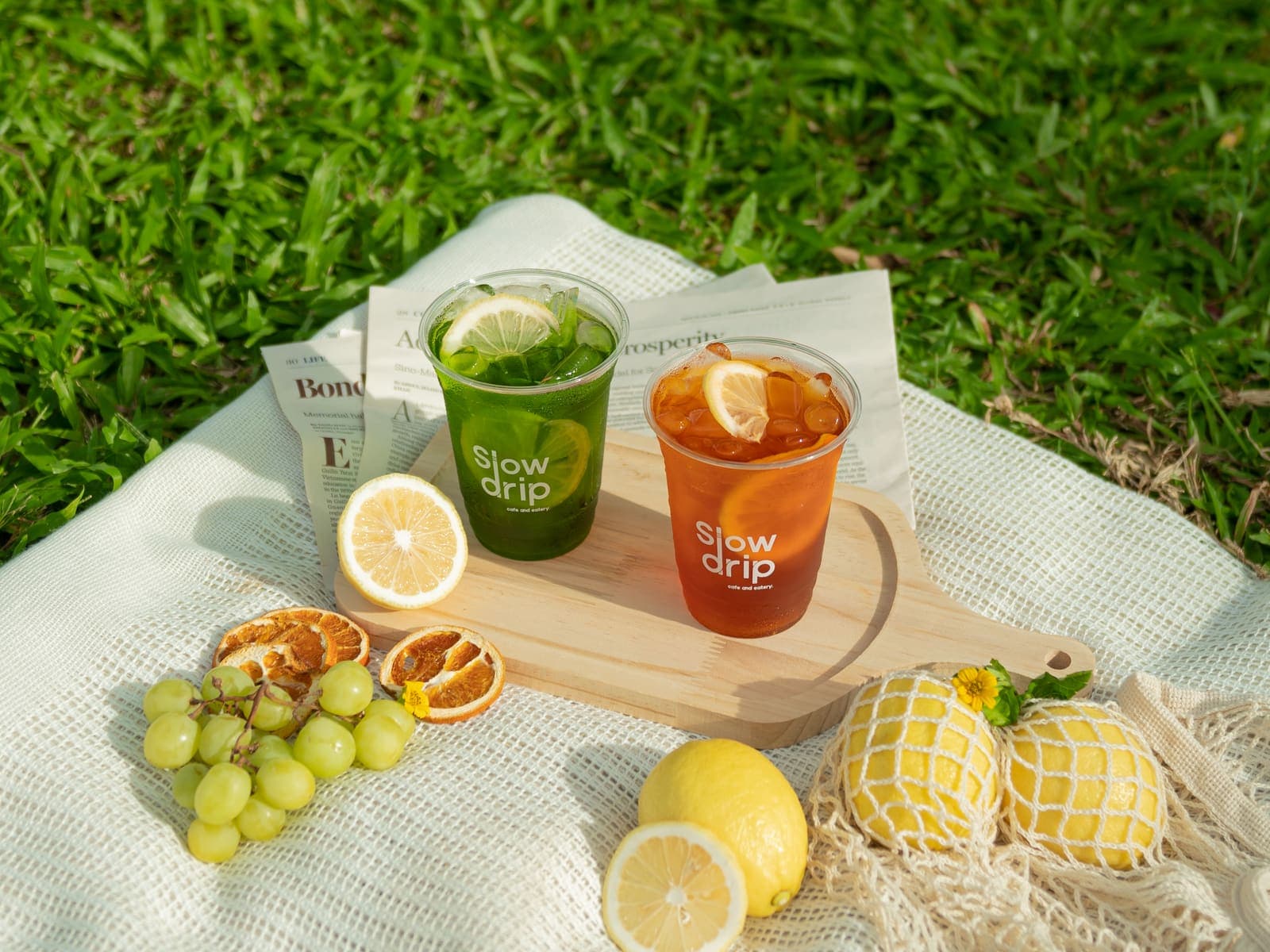 Picnic Lemon on the grass